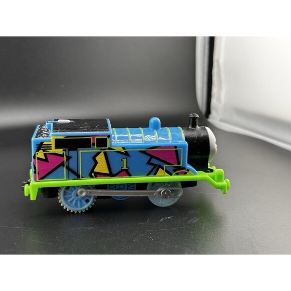 2017 Gullane Thomas Train Trackmaster Motorized Limited Edition Hyper Glow WORKS - Picture 2 of 16